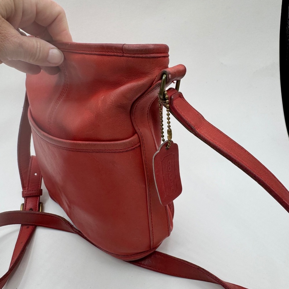 Coach Vintage Red Leather Bleecker Crossbody Bag Bucket Bag Brass Hardware FLAWS - Picture 3 of 12